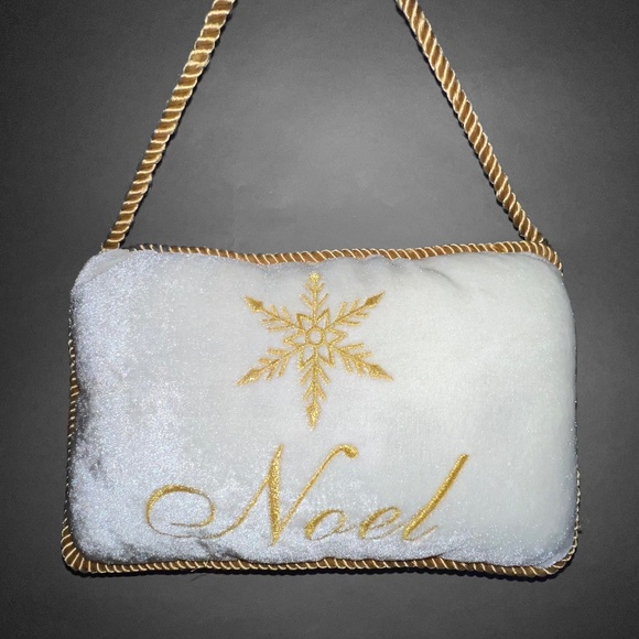 Noel Mini Decorative Pillow - Picture 1 of 3